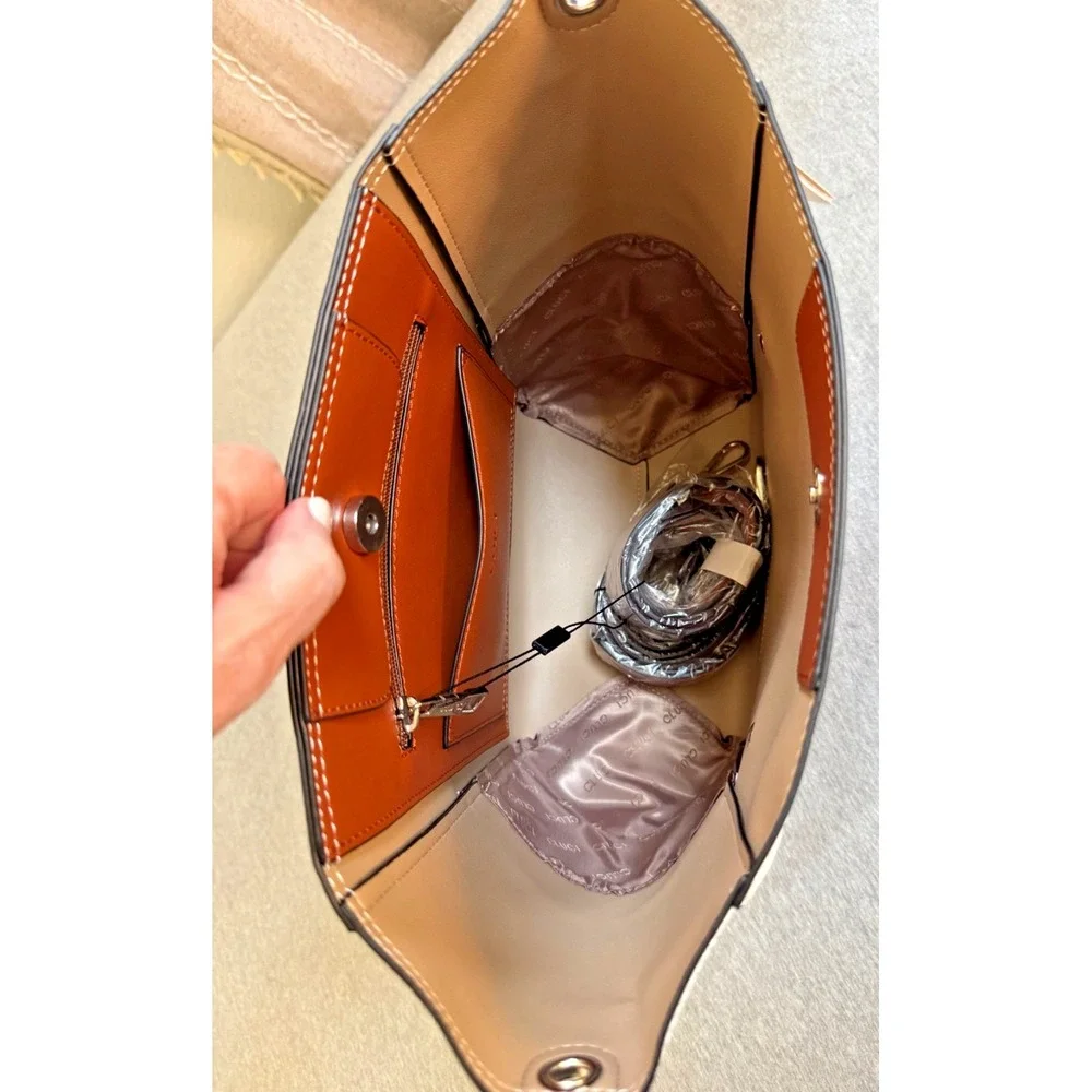 CLUCI Vegan Leather Hobo Bucket Bag Pockets 2 Detachable Straps White Brown